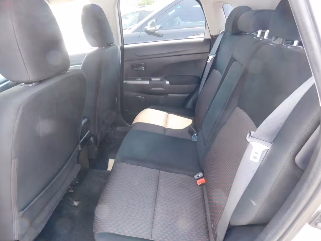 2019 Mitsubishi Outlander Sport - JA4AP3AU7KU017595 - Image #8