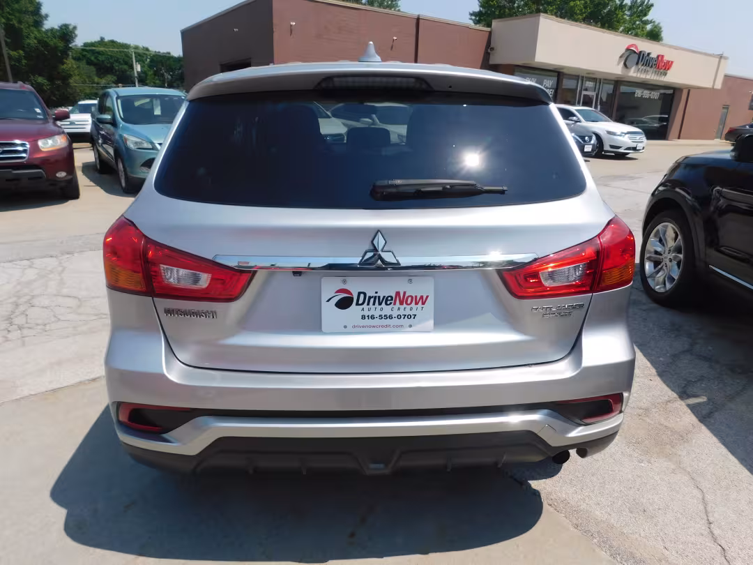 2019 Mitsubishi Outlander Sport - JA4AP3AU7KU017595 - Image #10