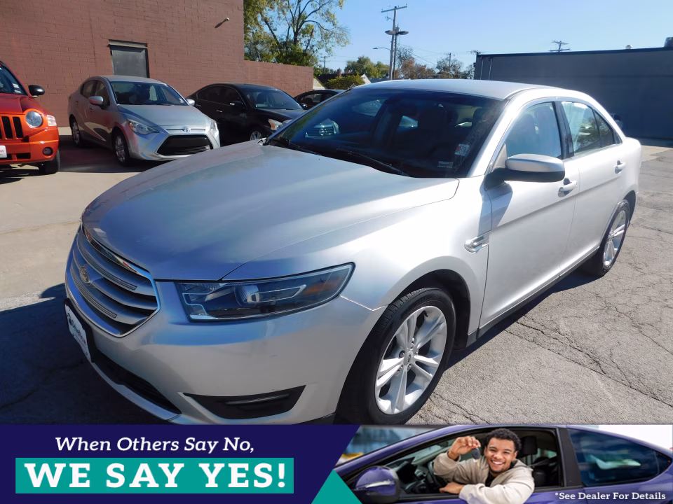 2016 Ford Taurus SEL FWD's photo