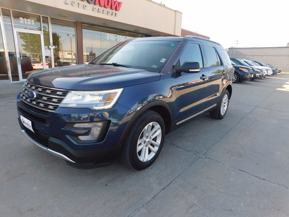 2016 Ford Explorer XLT FWD's photo