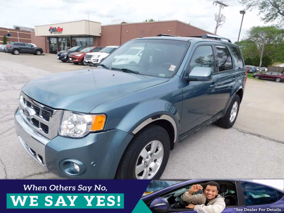 2010 Ford Escape Limited's photo