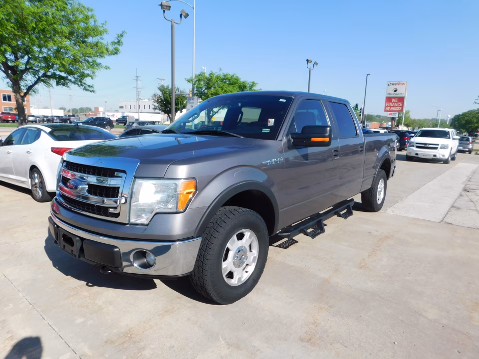 2014 Ford F-150 XL 4x4 SuperCrew 145-in's photo