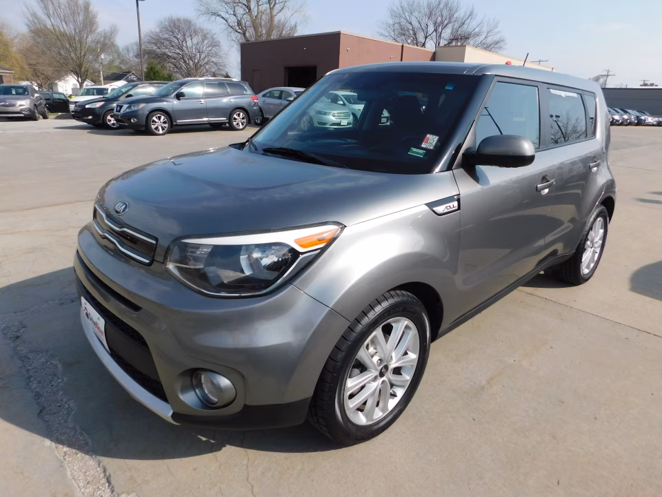 2018 Kia Soul 2.0L + 6 A/T's photo